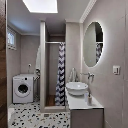Brand New 90m From The Sea 40m2 Appartement *